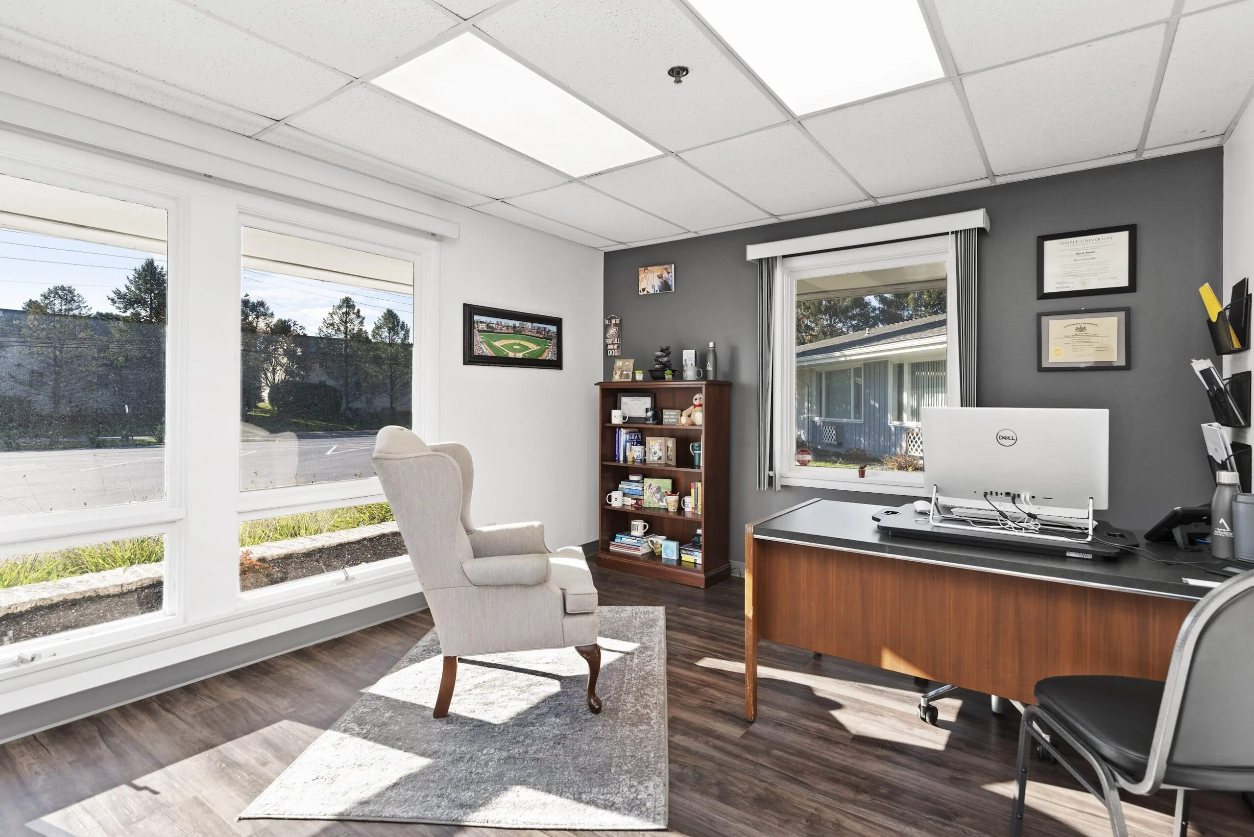 13-therapist-office-scaled