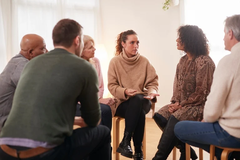 Group therapy on alcohol addiction treatment near Lancaster, PA