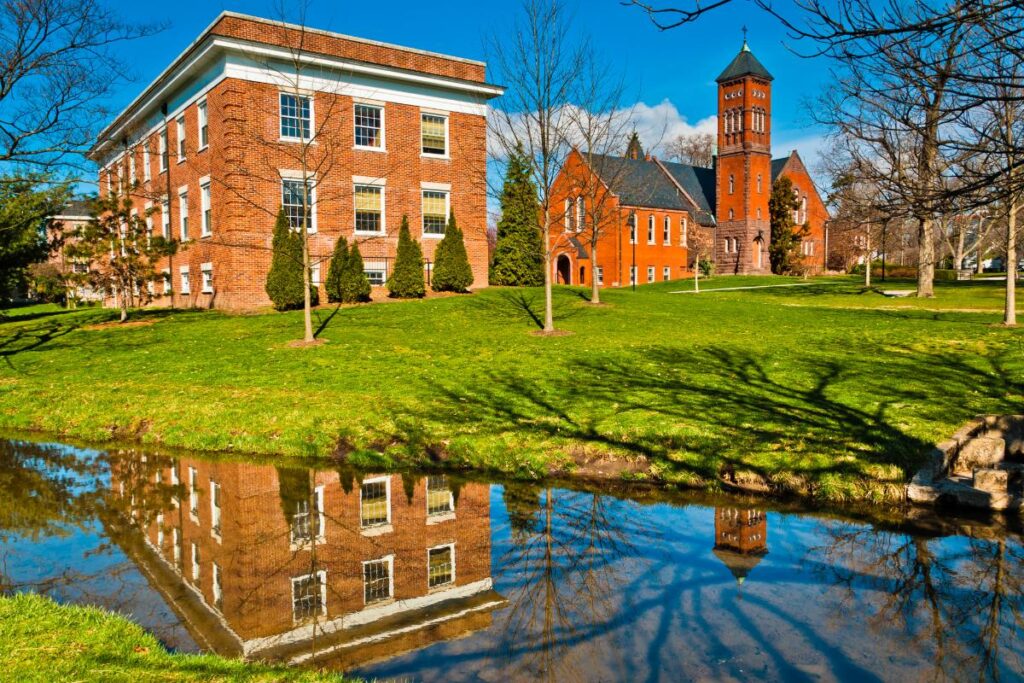 historic buildings and park in gettysburg pa
