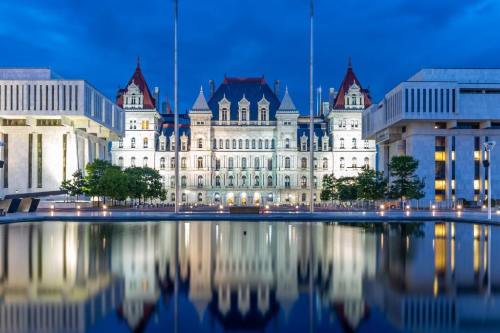 a picture of Albany NY to represent residential treatment near albany